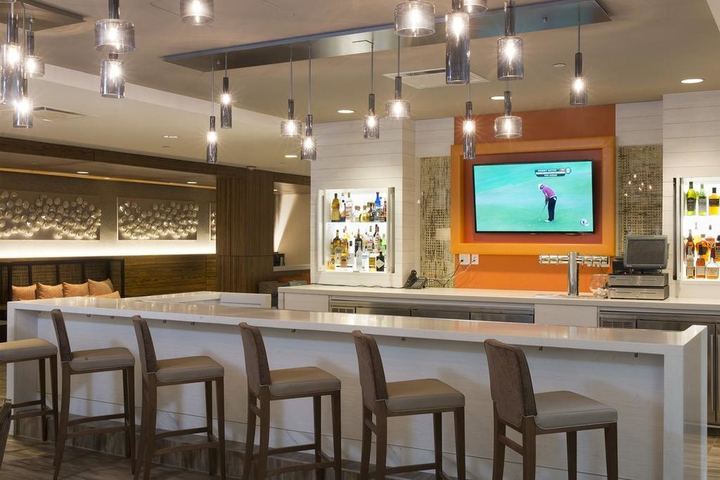 hospitality sonesta bar